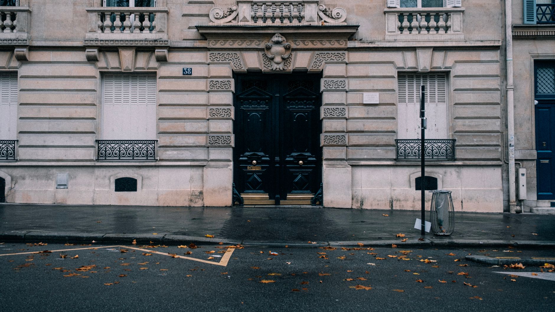 Comment réparer une porte qui grince facilement